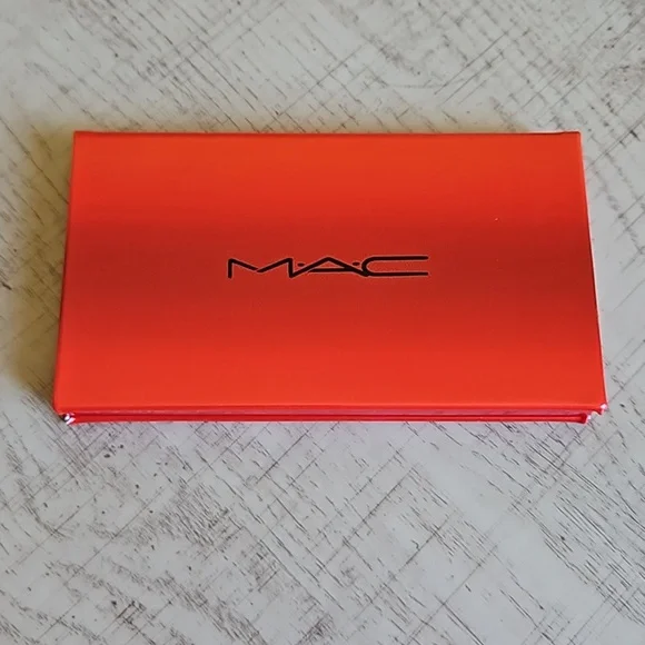 Mac Cosmetics Year of Glam Palette